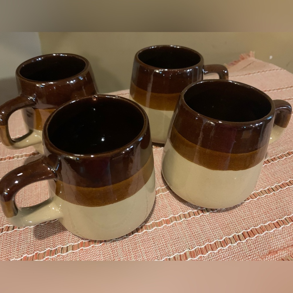 Vintage Brown and Tan Ceramic Mugs Set